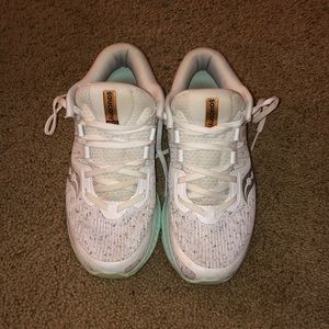 Saucony Women’s Ride ISO